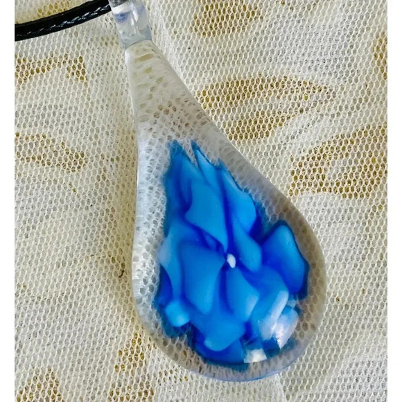 Women's Fashion TearDrop Blue Floral Design Murano Pendant Charm Cord Necklace - Picture 1 of 4